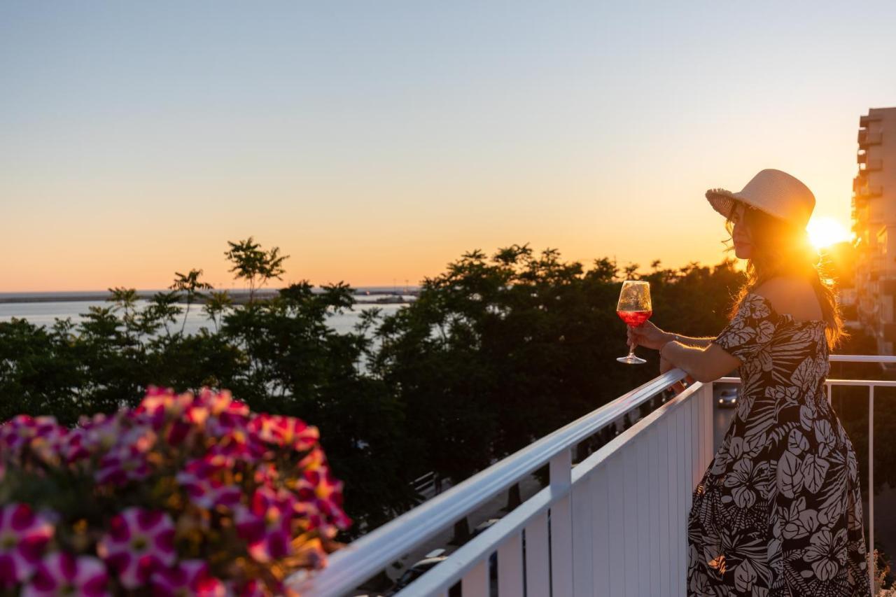 マツァーラ・デル・ヴァッロ Sunset Terrace Mazaraヴィラ エクステリア 写真