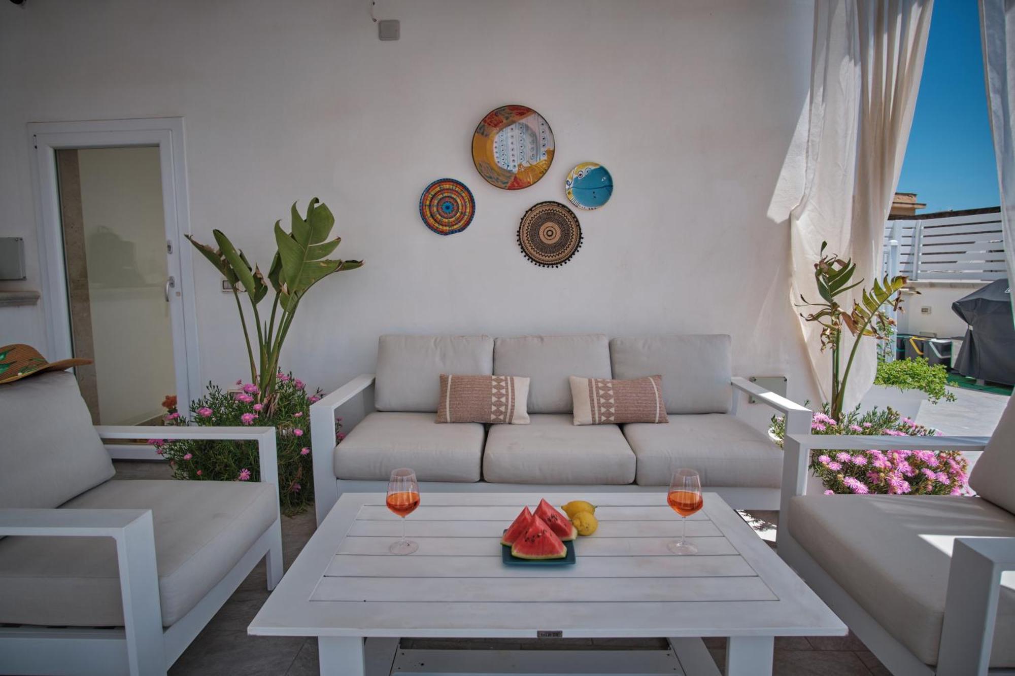 マツァーラ・デル・ヴァッロ Sunset Terrace Mazaraヴィラ エクステリア 写真