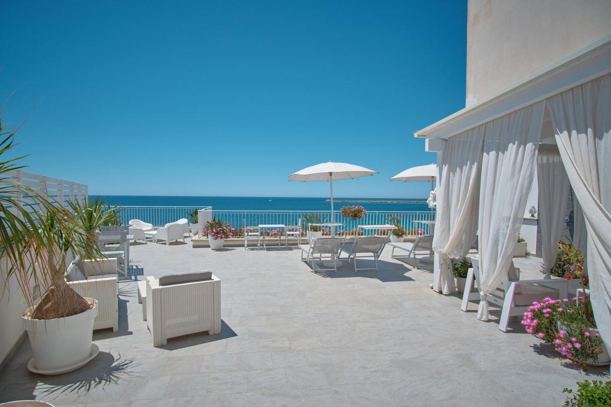 マツァーラ・デル・ヴァッロ Sunset Terrace Mazaraヴィラ エクステリア 写真